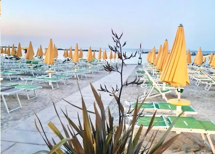 Mareline Seafront 公寓 法诺